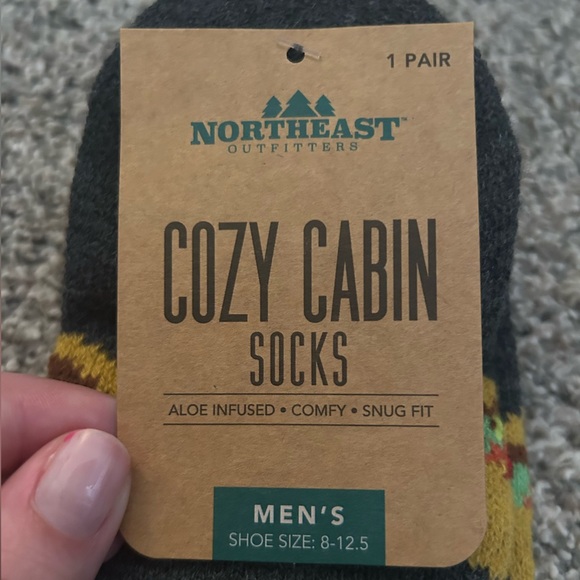 NWT Men’s shoe size 8-12.5 NORTHEAST OUTFITTERS Cozy Cabin Socks - Picture 4 of 5